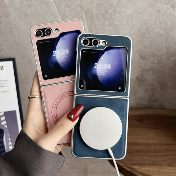 For Samsung Galaxy Z Flip5 Skin Feel Leather Texture MagSafe Pearlescent Paint Shockproof Phone Case(Black)