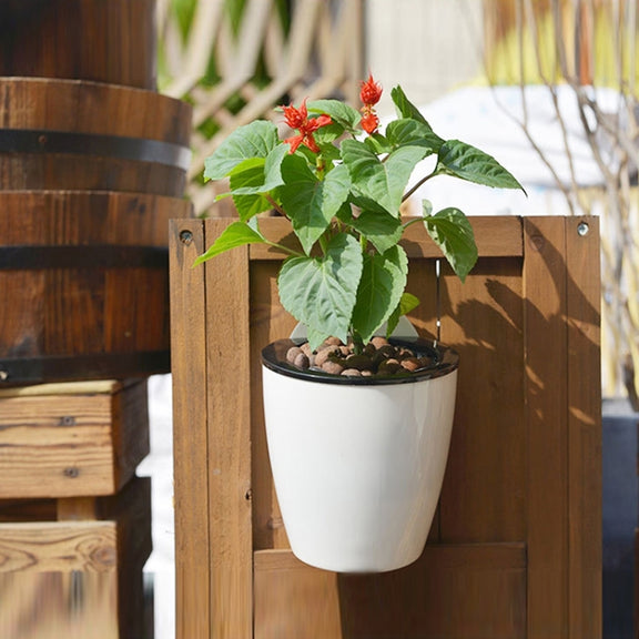 Self-Watering Planter Grow Plants Lazy Flower Pots Wall-hanging Round Resin Plastic Flower Pots, Size: 18x12.5x16cm(Black)