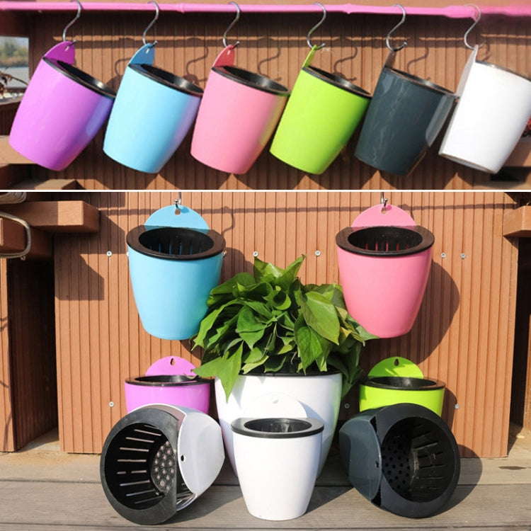 Self-Watering Planter Grow Plants Lazy Flower Pots Wall-hanging Round Resin Plastic Flower Pots, Size: 18x12.5x16cm(Black)