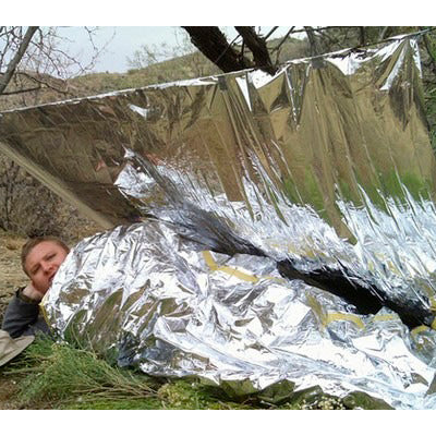 Compact Lightweight Aluminized Windproof Water-resistant Emergency Blanket Body Wrap Survival Sheet for Outdoor 140 x 210cm