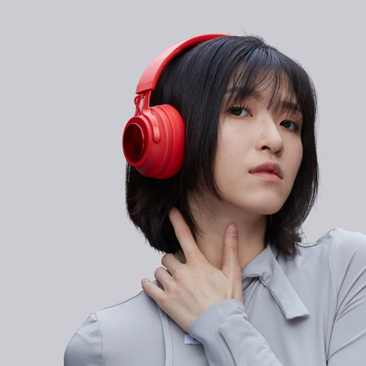 P1 Wireless Bluetooth 5.0 Stereo Soft Leather Earmuffs Foldable Headset Built-in Mic for PC / Cell Phones(Red)