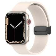 Magnetic Black Buckle Smooth Silicone Watch Band For Apple Watch Series 8&7 45mm / SE 2&6&SE&5&4 44mm / 3&2&1 42mm(Starlight Color)
