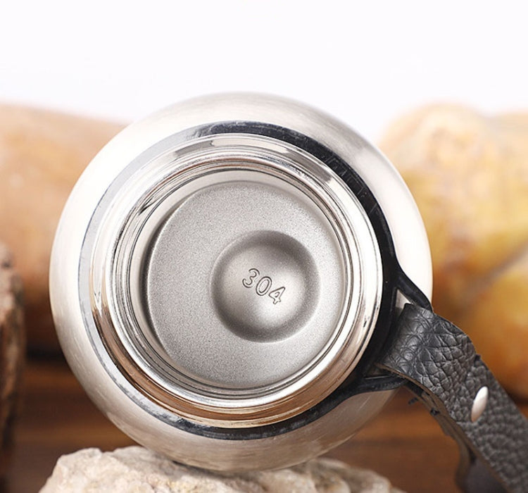 Outdoor Thermos Portable Large Capacity Insulated Cup, Capacity:750ml(Silver)