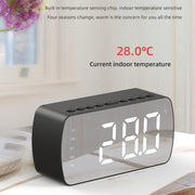 Q5 Outdoor Portable Card Bluetooth Speaker Small Clock Radio, Color: Black 1400mAh