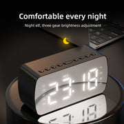 Q5 Outdoor Portable Card Bluetooth Speaker Small Clock Radio, Color: Black 1400mAh
