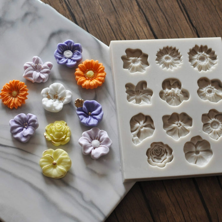 2 PCS Fondant Cake Silicone Mold Chocolate Mold DIY Trumpet Flower Sun Flower Baking Decoration(Gray) - free shipping - PMC TechLife - Order now!