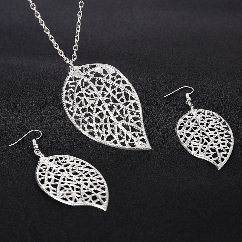 Sterling Silver Leaf Necklace And Earrings Set - free shipping - PMC Jewellery - Order now!