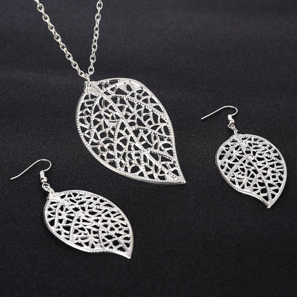 Sterling Silver Leaf Necklace And Earrings Set - free shipping - PMC Jewellery - Order now!