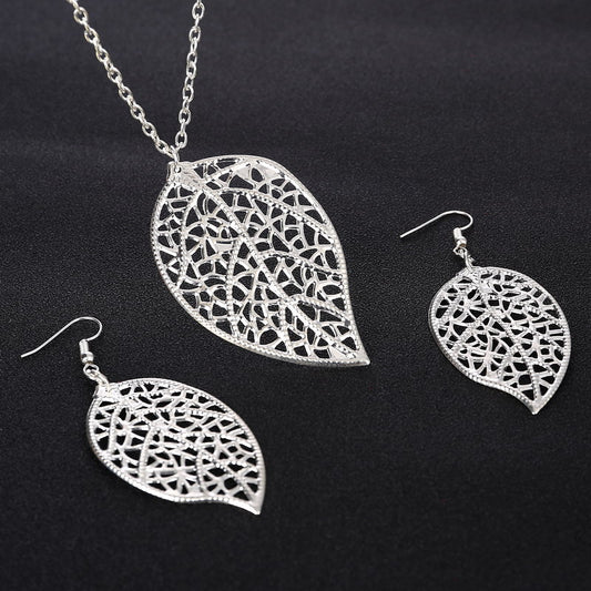Sterling Silver Leaf Necklace And Earrings Set - free shipping - PMC Jewellery - Order now!